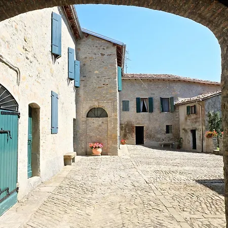 Daire Cortebonomini Neviano degli Arduini